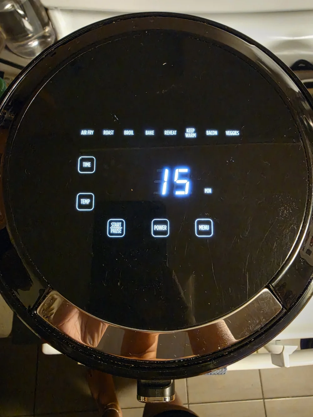 Black Air Fryer - Compact Home Dining Appliance